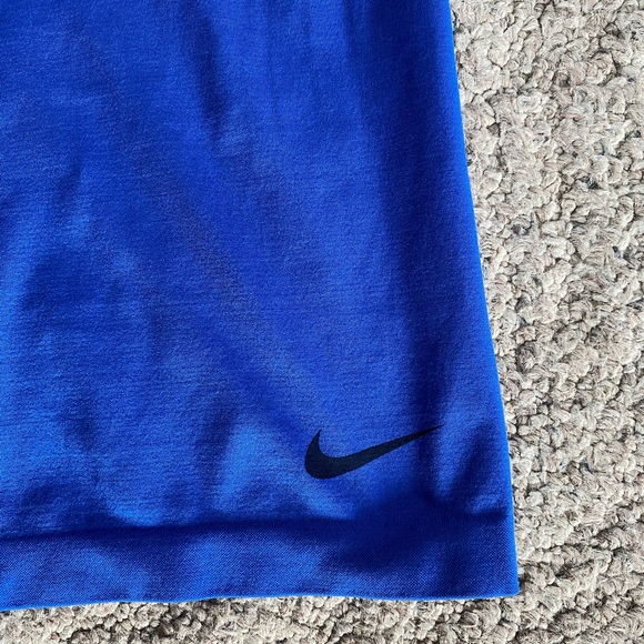 Nike pro, short sleeve workout top, size M, royal blue - Picture 6 of 6